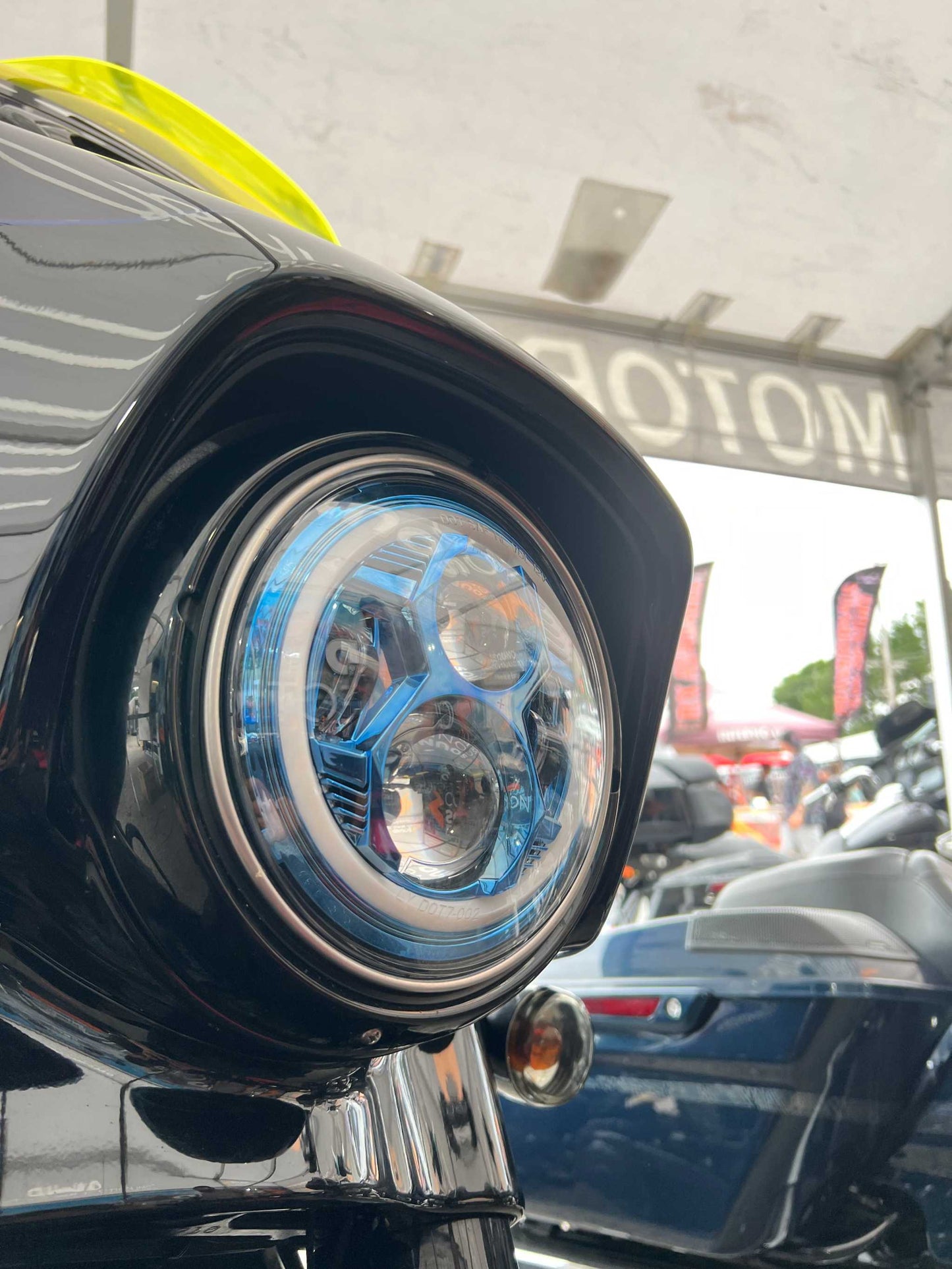 20Twenty Lighting Hydrus 7" Headlight With Halo