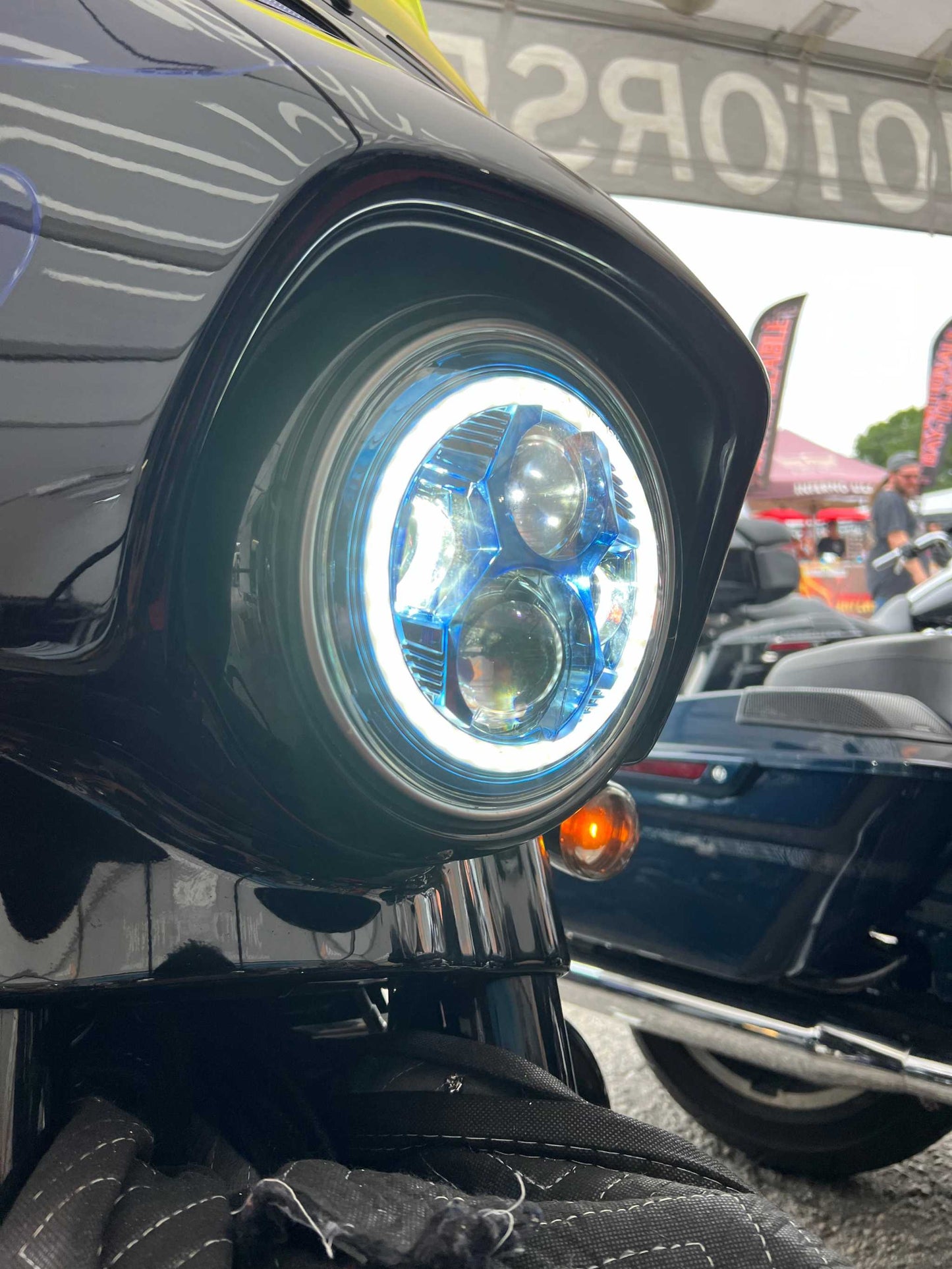 20Twenty Lighting Hydrus 7" Headlight With Halo