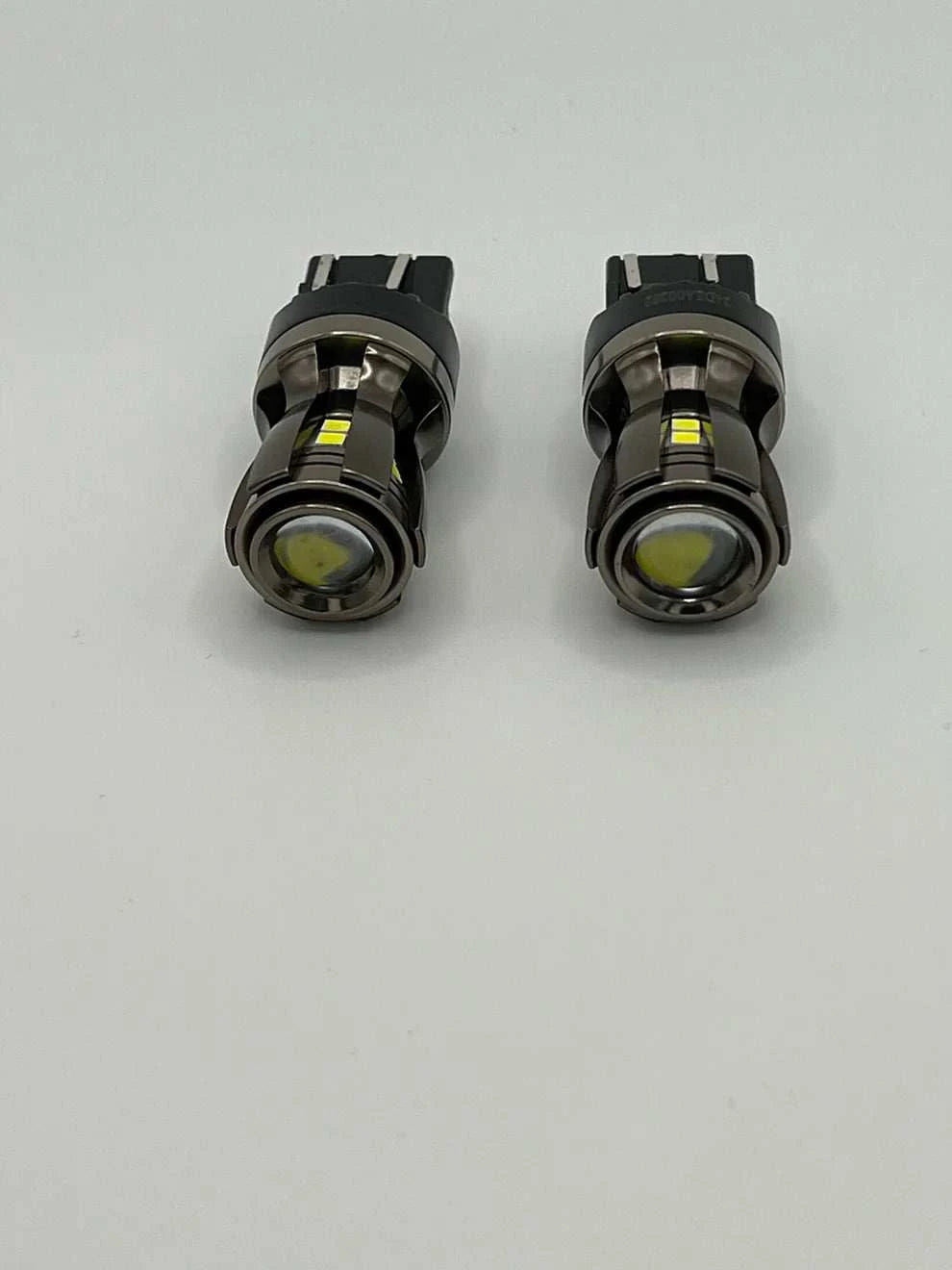 20Twenty Lighting 7443 GS Series LED Bulb (Multiple Colors)