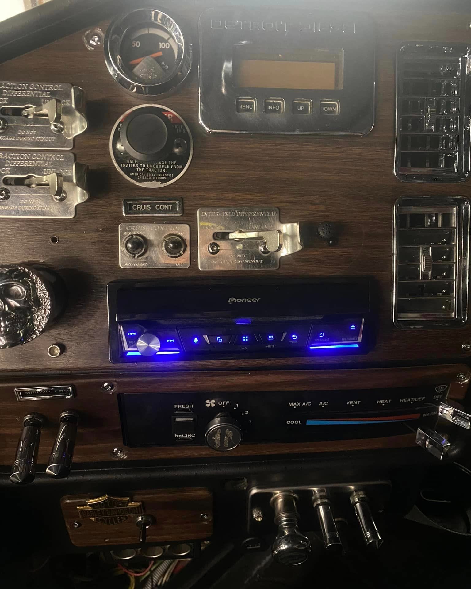 1997 Freightliner Classic Audio Upgrade