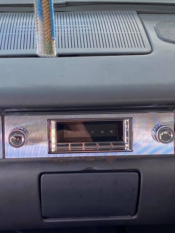 1957 Ford Custom 300 Classic Radio Upgrade