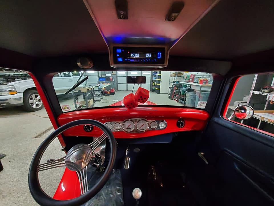 1932 Ford 3-Window Coupe Classic Stereo Upgrade