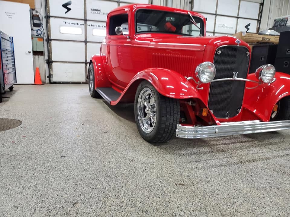 1932 Ford 3-Window Coupe Classic Stereo Upgrade