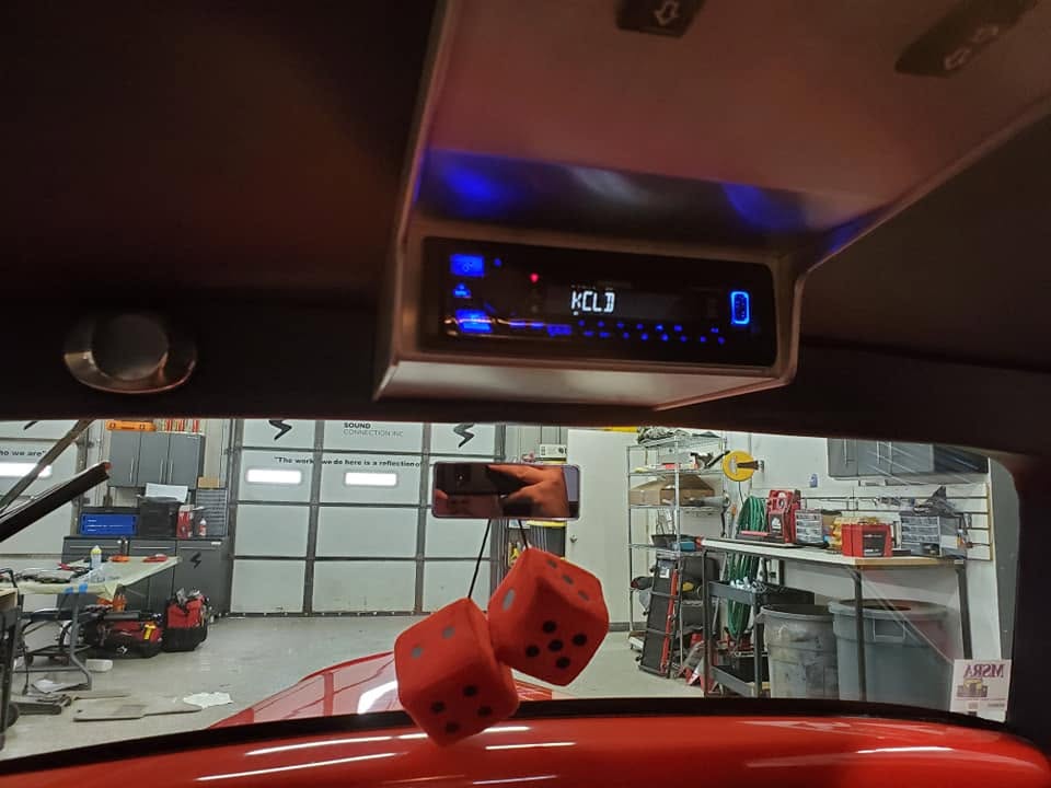1932 Ford 3-Window Coupe Classic Stereo Upgrade