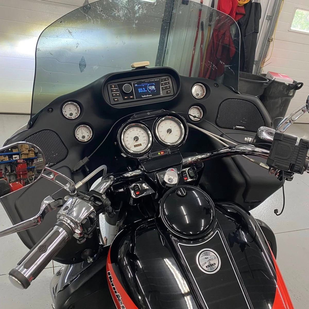 2000 Harley-Davidson Road Glide Audio & Lighting Upgrade
