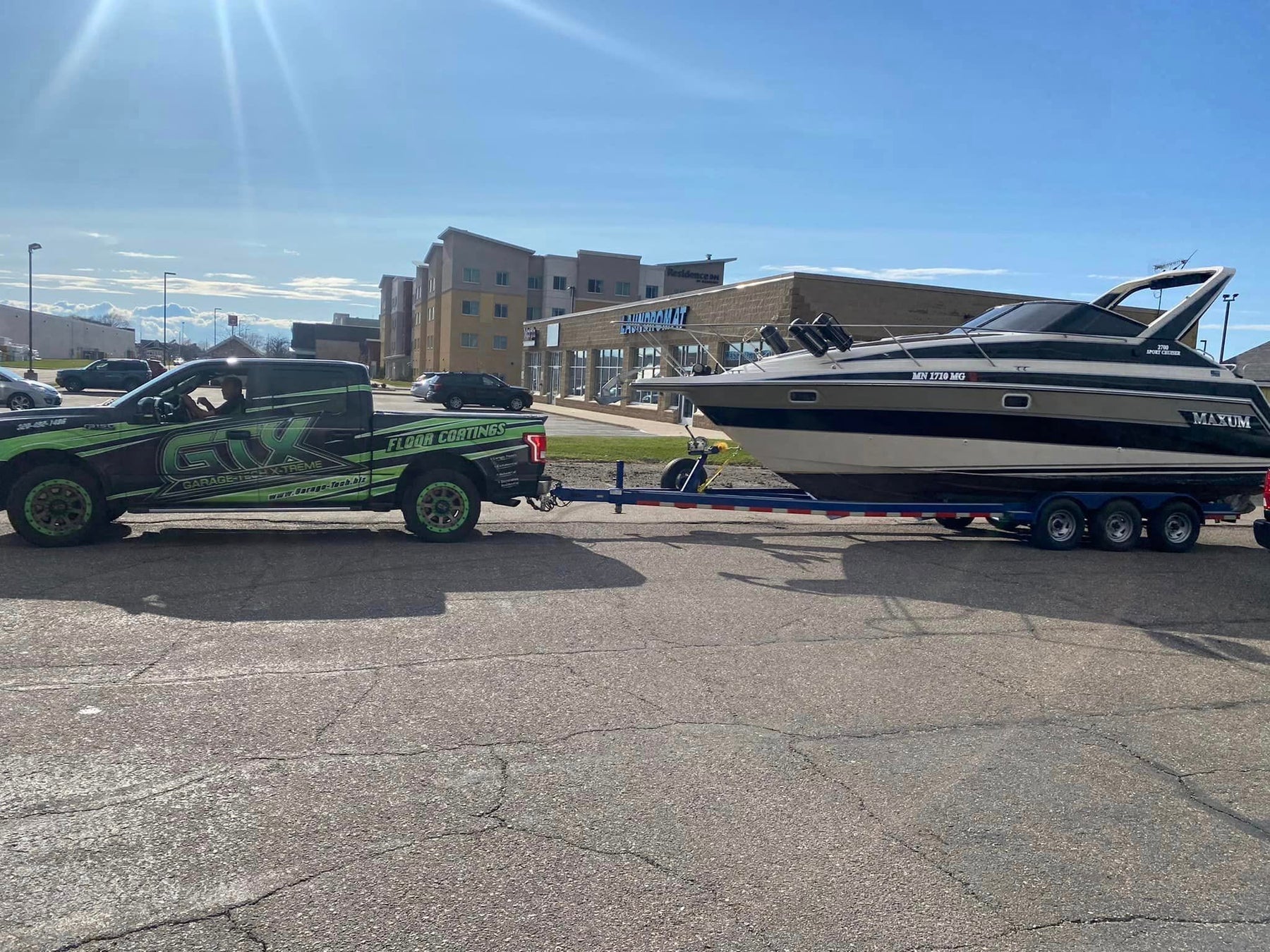 1995 Maxum 2700 SCR Sport Cruiser Marine Audio Overhaul