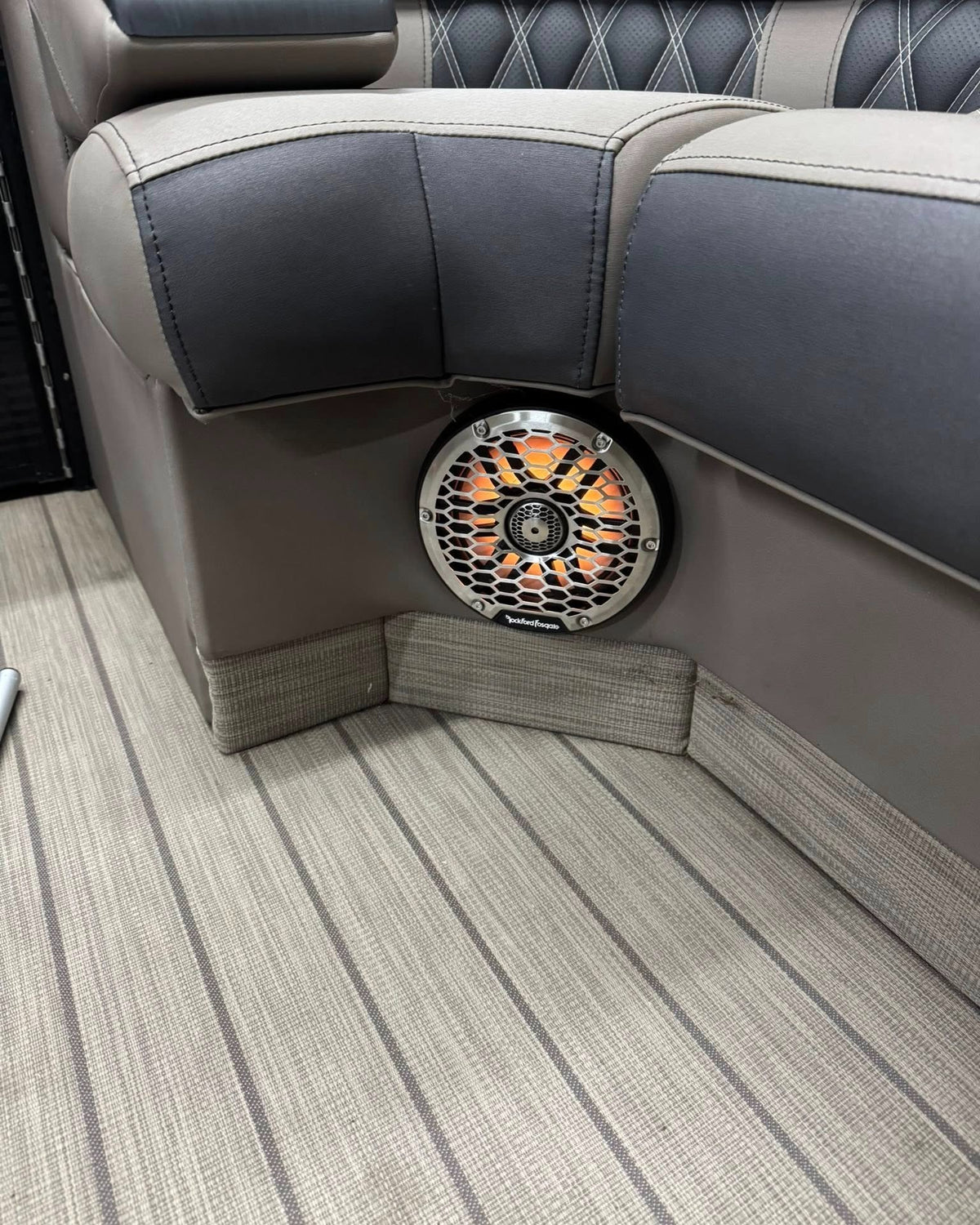 2019 Bennington Rockford Fosgate M2 Marine Audio Upgrade