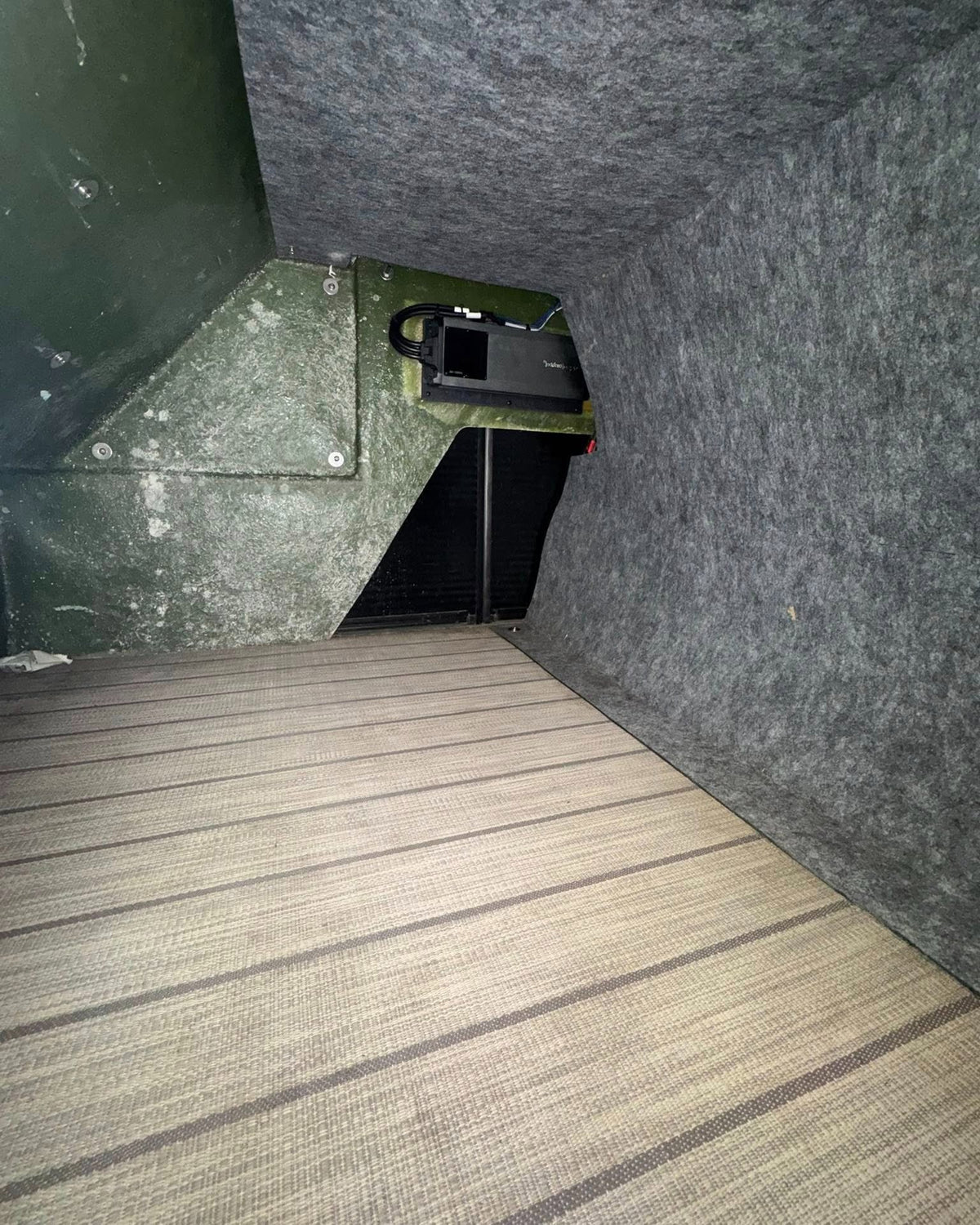 2019 Bennington Rockford Fosgate M2 Marine Audio Upgrade