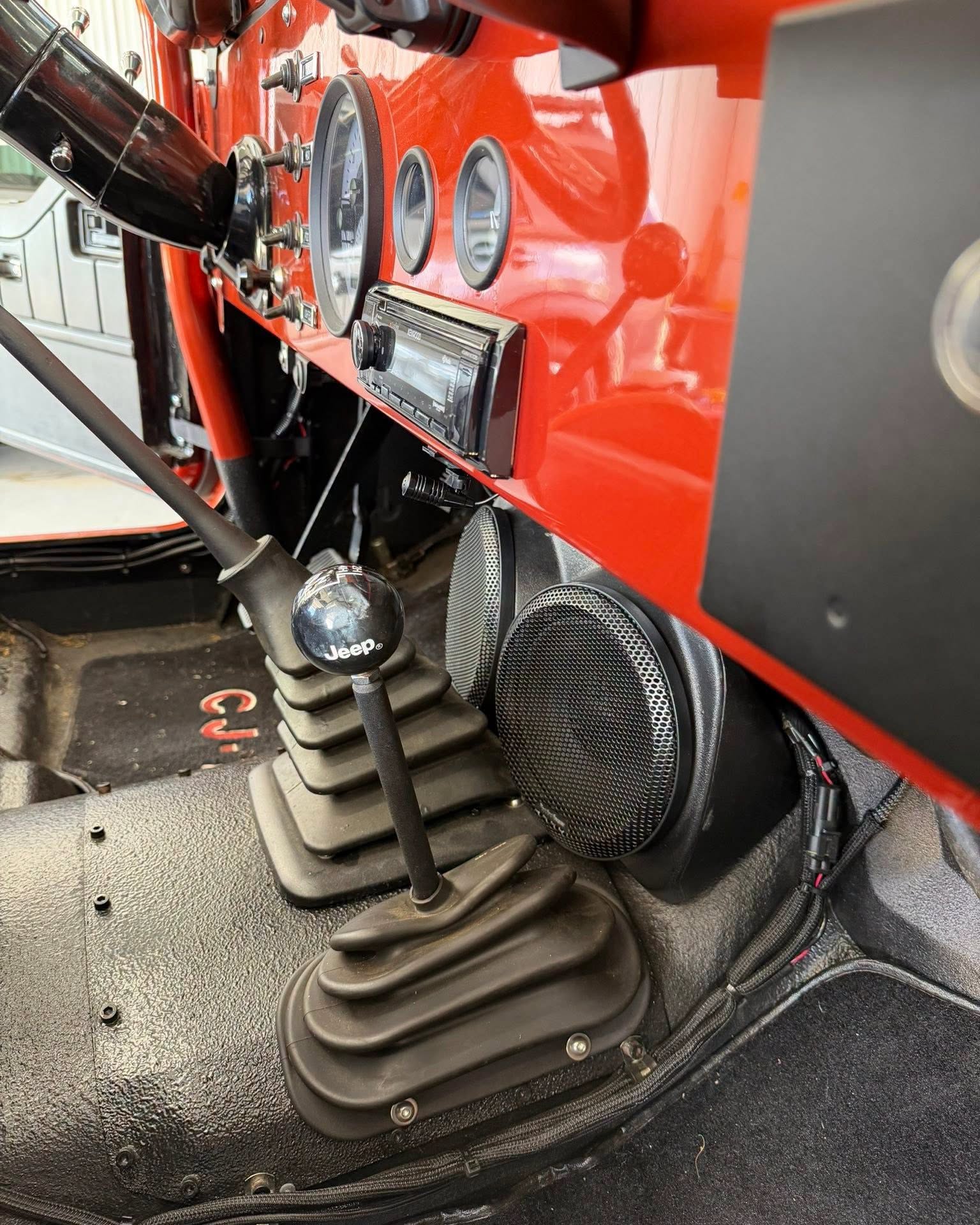 1977 LS-Swapped Jeep CJ-7 Custom Audio Build