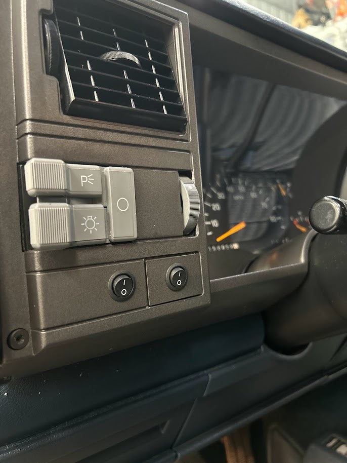 1992 Chevrolet K1500 Lighting & Electrical Upgrade
