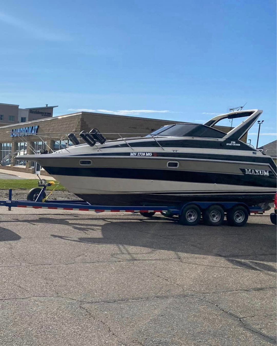 1995 Maxum 2700 SCR Sport Cruiser Marine Audio Overhaul